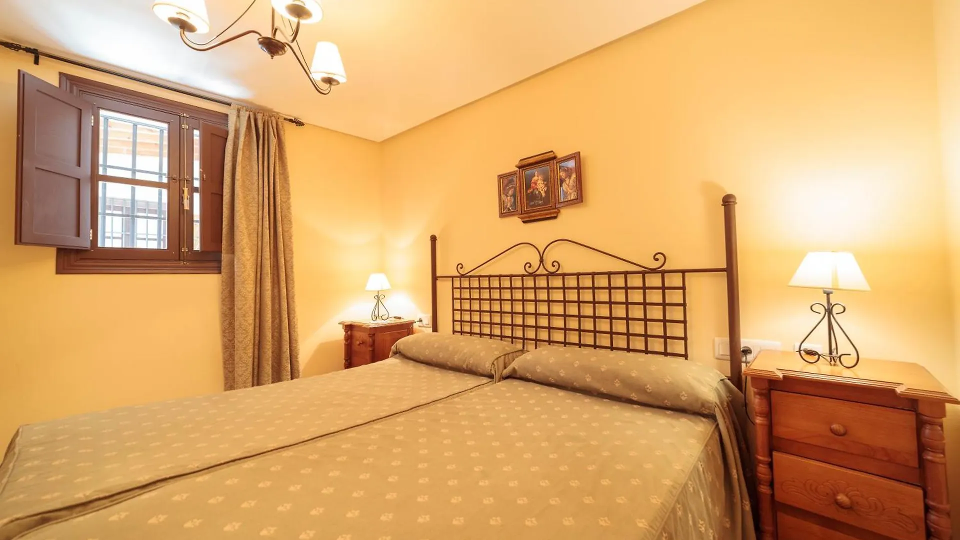 Casa Palacio De Los Leones إل بويرتو دي سانتا ماريا إسبانيا